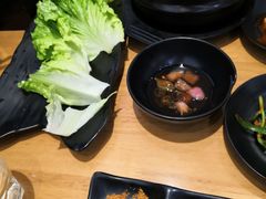 -肉甲韩国木炭烤肉(新壹街1店)