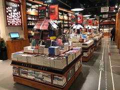 -西西弗书店&矢量咖啡(凯德晶萃广场店)