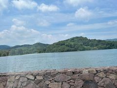 -济南市白马山小学