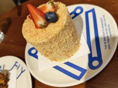 焦糖苹果浮云蛋糕-UPPER KITCHEN(延安路店)