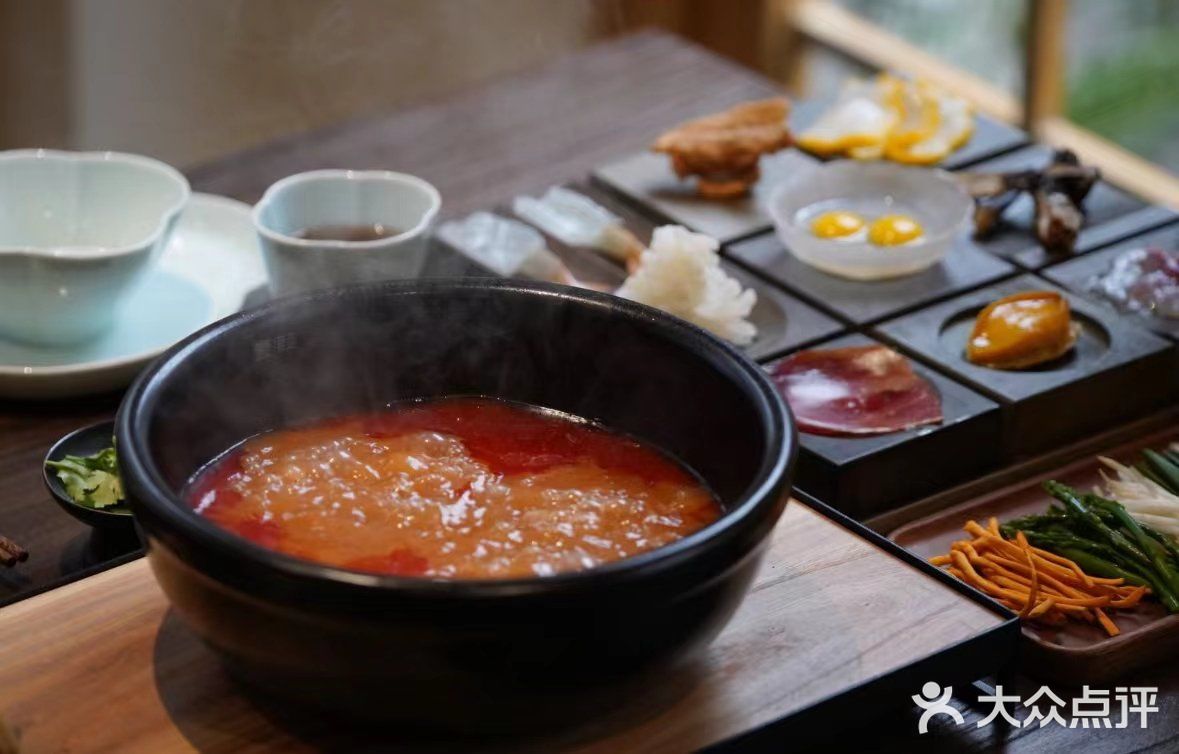 四方食事，不过一碗人间烟火