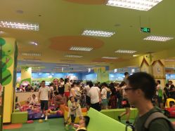 -莫莉幻想儿童乐园(武汉金银潭永旺店)