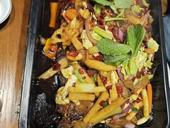 -干老庆贵州留一手烤鱼·地摊火锅(财经大学店)