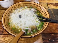 -正宗李家土鸡米线店