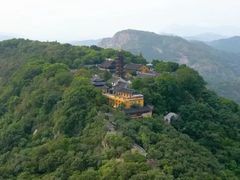 -灵岩山风景区