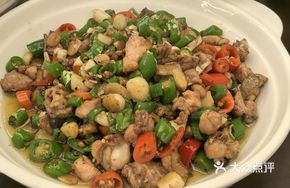 Ginger Stir-fried Black Chicken