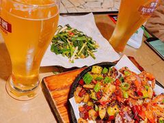 -何师烧烤Pro ·江湖川菜·小龙虾·精酿(太古里旗舰店)