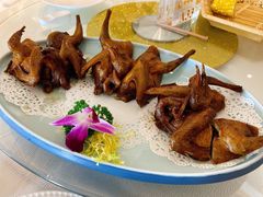 红烧乳鸽-光明招待所(邦凯科技园店)