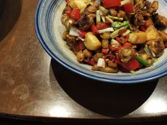 -东口码头·烧鸽子·鱼头泡饼·地方菜(金鹰悦城店)