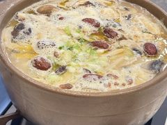 -月亮房·白斩鸡(娄山关路店)