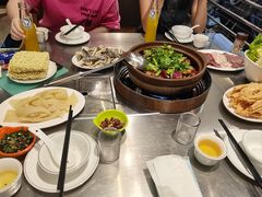 -胡须佬鸡煲四季火锅店(石厦西村直营店)