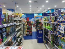 -玩具反斗城(德思勤店)