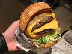 -The Habit Burger Grill 哈比特汉堡(复兴soho店)