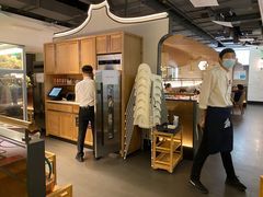 -左庭右院鲜牛肉火锅(浦江欢乐颂店)