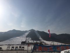 -辽阳弓长岭温泉滑雪场
