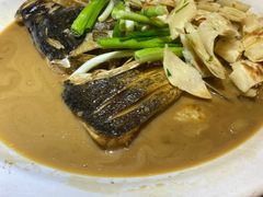 -老街坊美食汇(玉兰大街店)