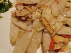 山药炒松茸-将相和·海鲜蒸饺大连菜