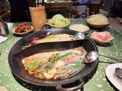-五里关火锅(上海鑫耀·光环Live店)