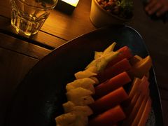 -FOUR PLAY BAR