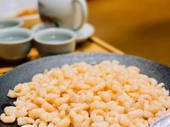 红烧猪手-吴越荣记苏州菜·松鼠桂鱼100%活鱼现做(斜塘老街店)