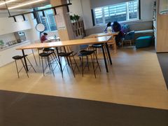 -漕河泾街道图书馆(漕河泾社区文化活动中心店)