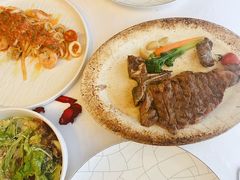 -华凌牛庄西餐厅(乌鲁木齐华凌美爵大饭店)