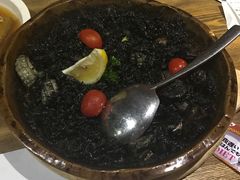 西班牙墨鱼烤饭-胡桃里音乐酒馆(万科城市广场店)