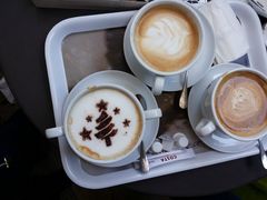 拿铁-COSTA COFFEE(上海虹口公园店)