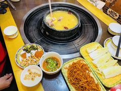 -峰瑞藏地美食·石锅鸡·牦牛肉(大昭寺品牌店)
