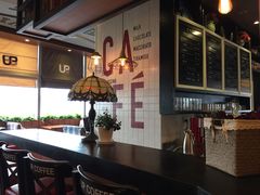 -西西弗书店&矢量咖啡(静安大悦城店)