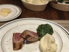 -Wolfgang’s Steakhouse 沃夫冈牛排馆(上海白玉兰广场店)