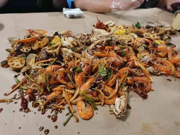 麻屋手抓海鲜(防城港总店)-"双人餐就份量很多了,我觉得3个人都够吃了