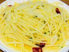 酸辣土豆丝-酸婆娘重庆菜(紫竹路店)