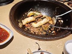-万里闯关东铁锅炖菜馆(高新旗舰店)