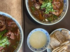 卤煮火烧-门框胡同百年卤煮(新街口店)