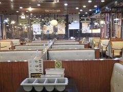 大堂-维园港式茶餐厅(龙岗盛平店)