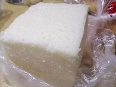 豆腐蛋糕-爱德顺糕点食屋(利民道店)