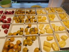 -涨巢·潮玩水疗局