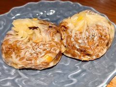 蛋黄芝士纸皮烧麦-鑫震源·苏式大虾生煎(山塘街店)