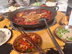 -黄潇洒老火锅(九眼桥宏济巷店)