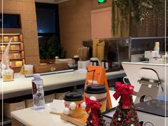 -LUNEURS月乐诗·烘焙甜品(华山路店)