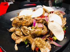 -沪小胖小龙虾(淮海中路旗舰店)