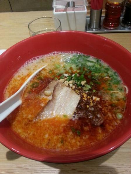 中午没吃饭到了下午好饿啊于是就去他家吃碗面任点