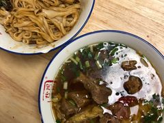 红烧牛肉粉-周记粉店(县正街店)