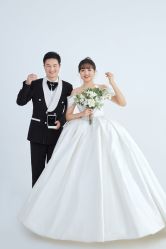 -二十一世纪婚纱摄影(省府前街店)