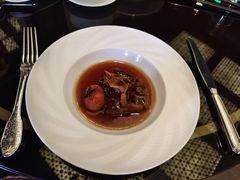 番茄焖雪花牛尾-北京四季酒店·采逸轩