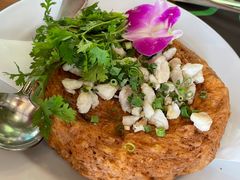 -Chom Cafe and Restaurant