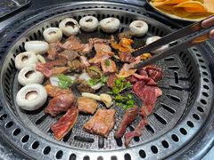 -马路牙子烧烤音乐酒馆(望京店)