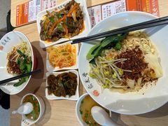 -鼎义丰功夫面(星光大道店)
