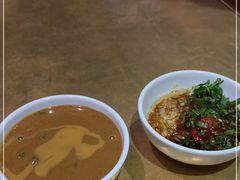 -左庭右院鲜牛肉火锅(金山万达店)